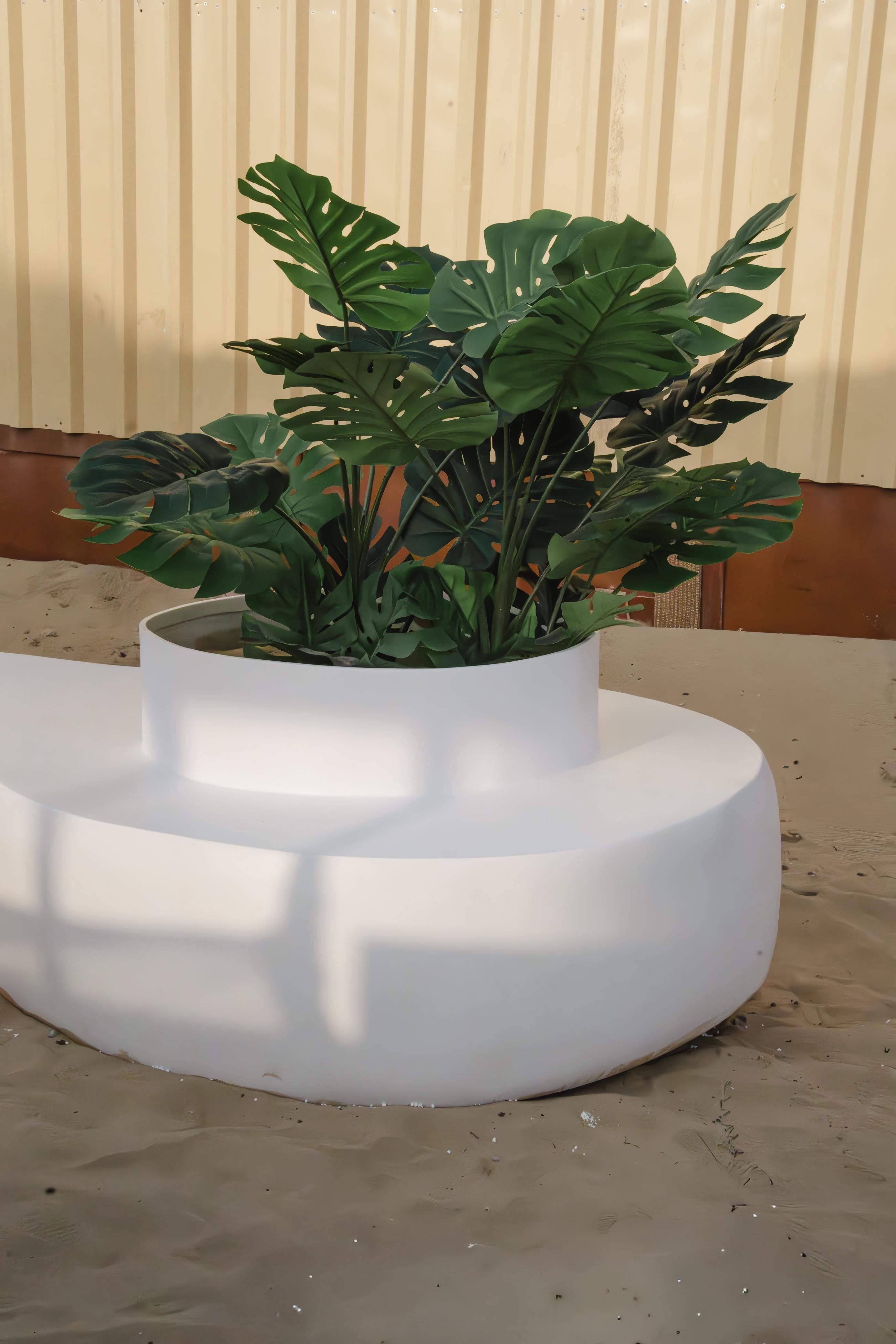 Avocado Planter Seater – Fiberglass Statement Planter