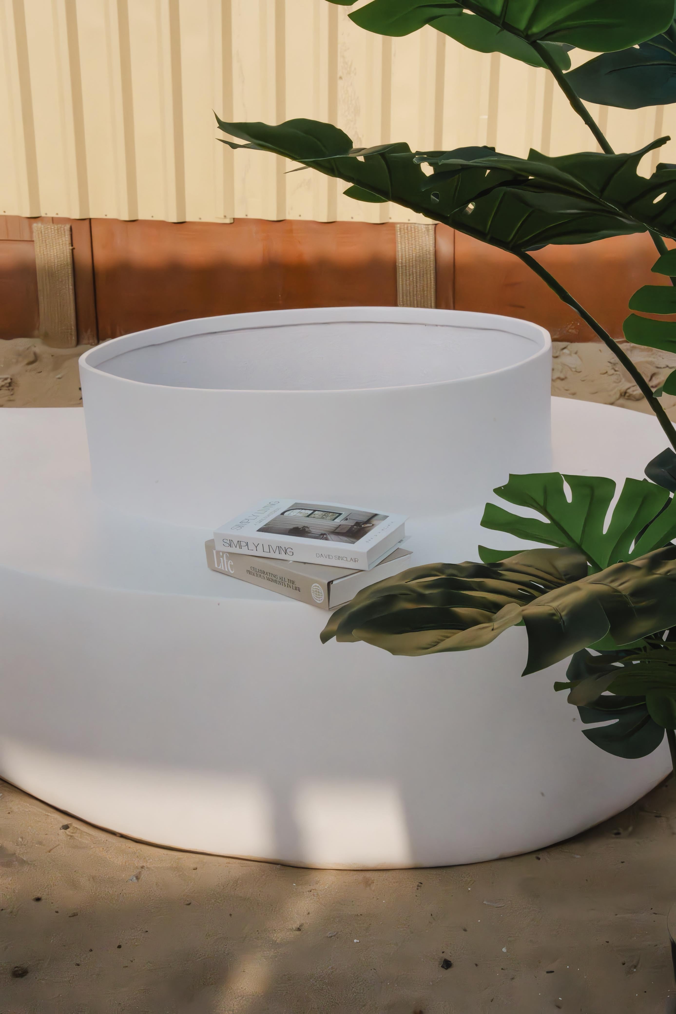 Avocado Planter Seater – Fiberglass Statement Planter