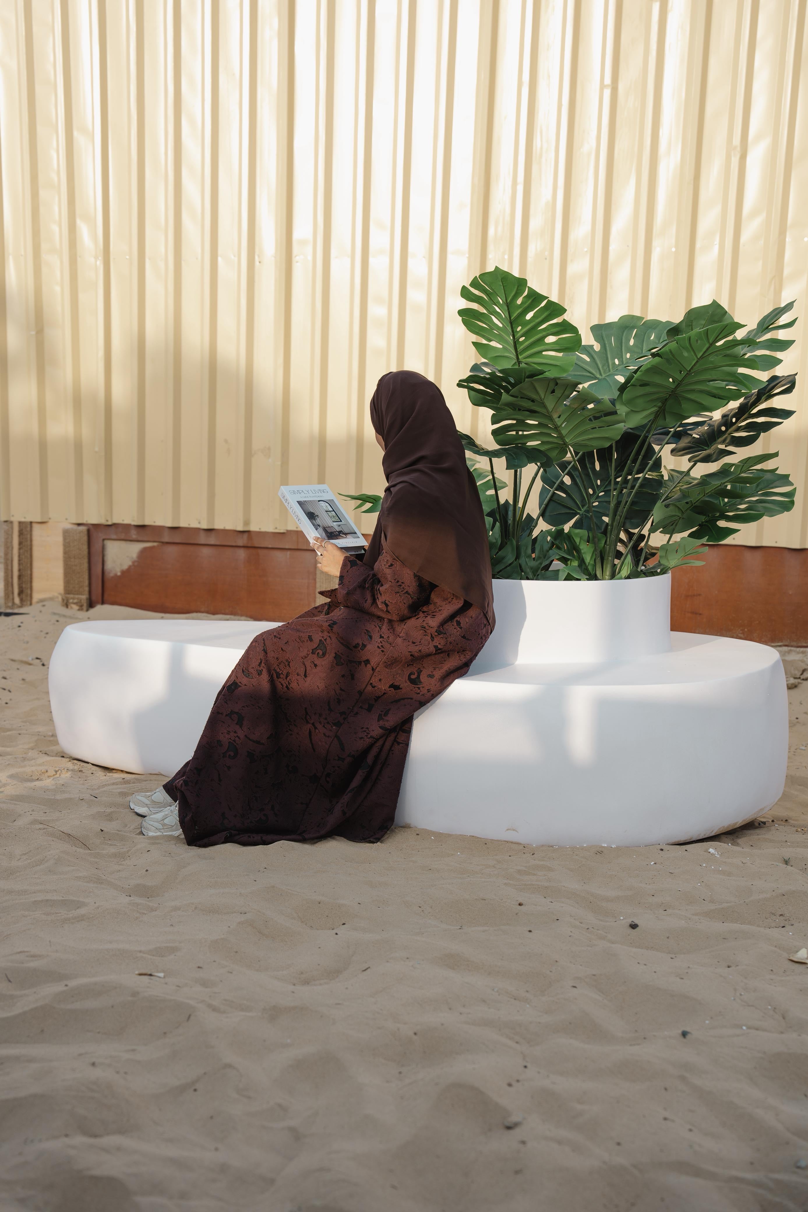 Avocado Planter Seater – Fiberglass Statement Planter